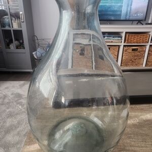Elegant Glass Vase - Clear